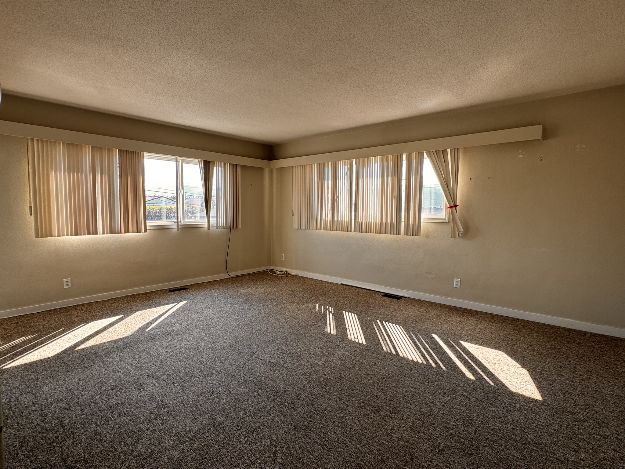 3807 Anderson Ave - 4