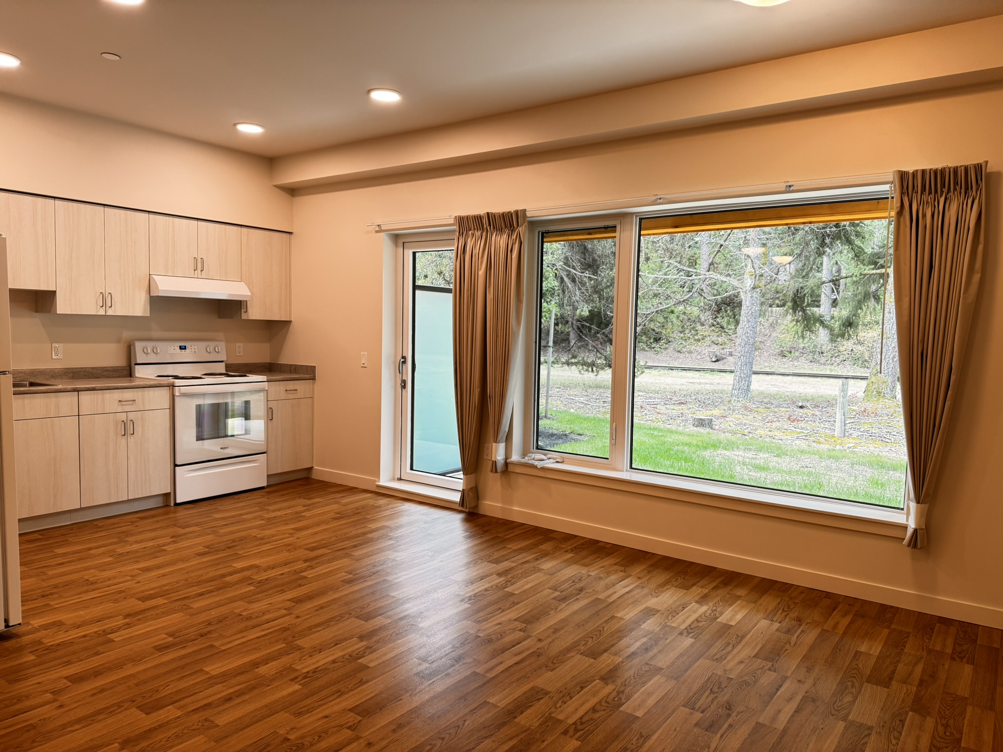 136 Village Way - 218