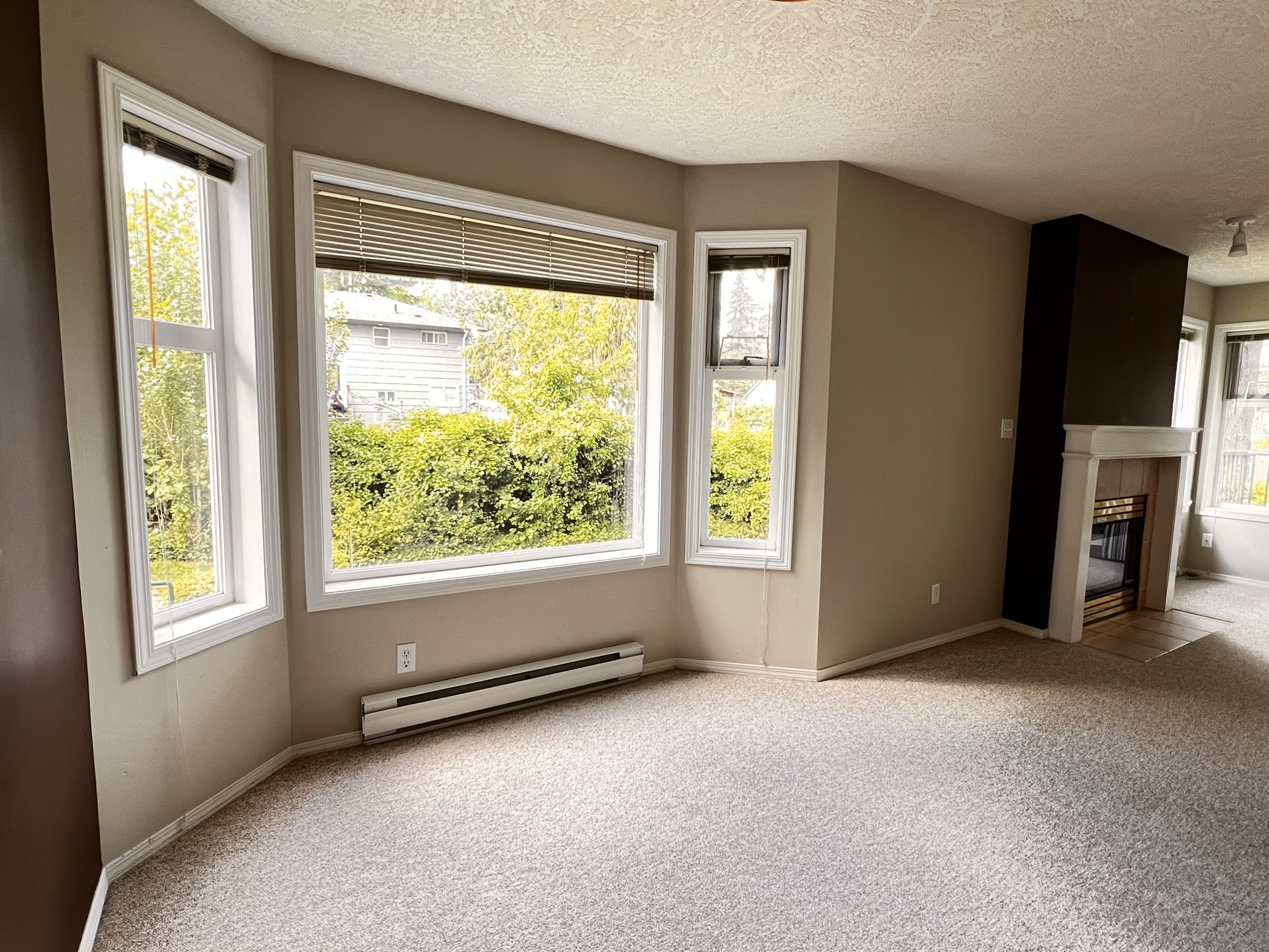 971 McKenzie Ave - 204