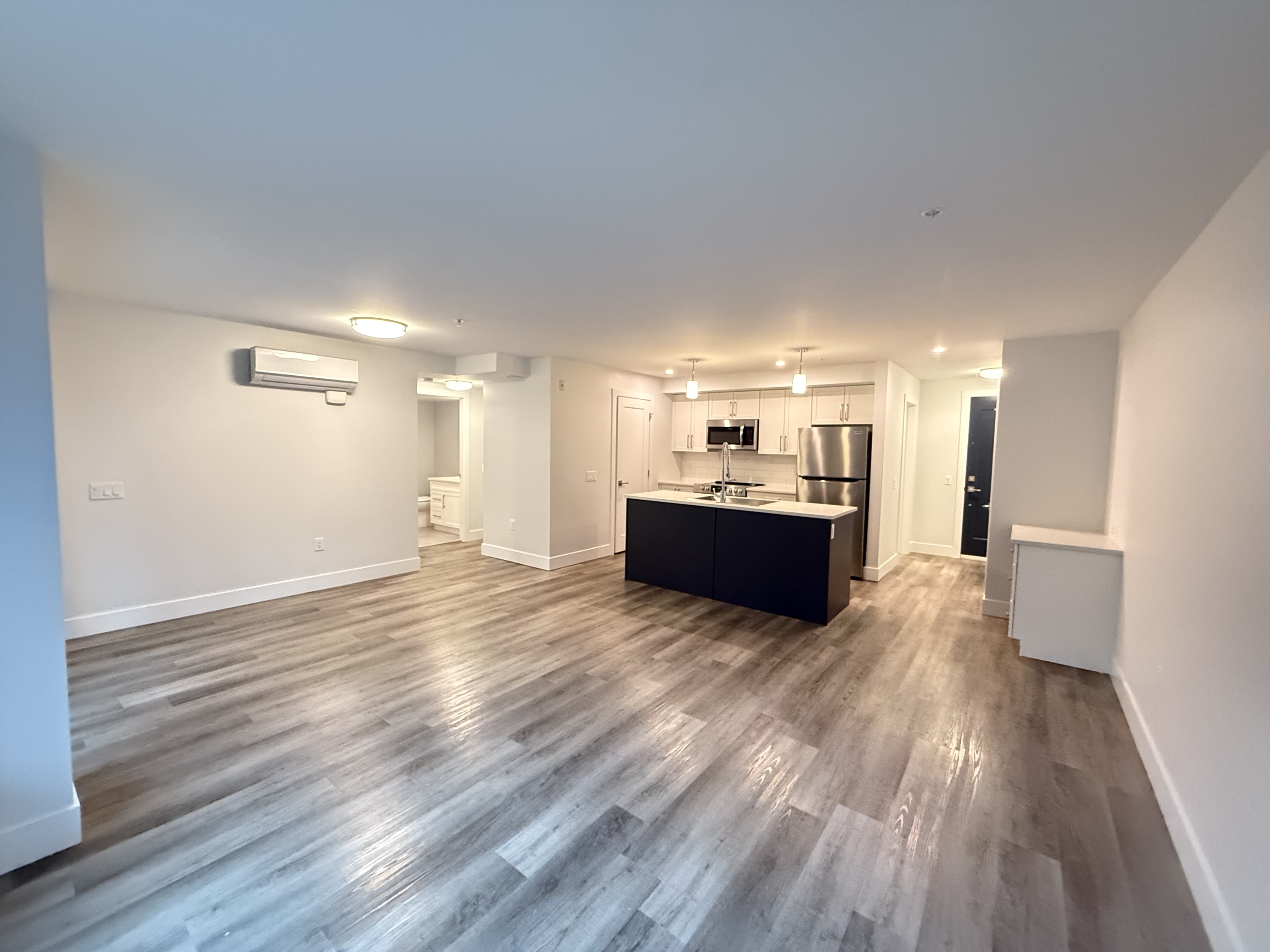 210 First Avenue West - 106